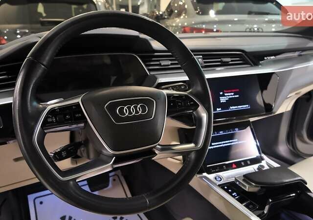 Серый Ауди E-Tron, объемом двигателя 0 л и пробегом 144 тыс. км за 29700 $, фото 9 на Automoto.ua