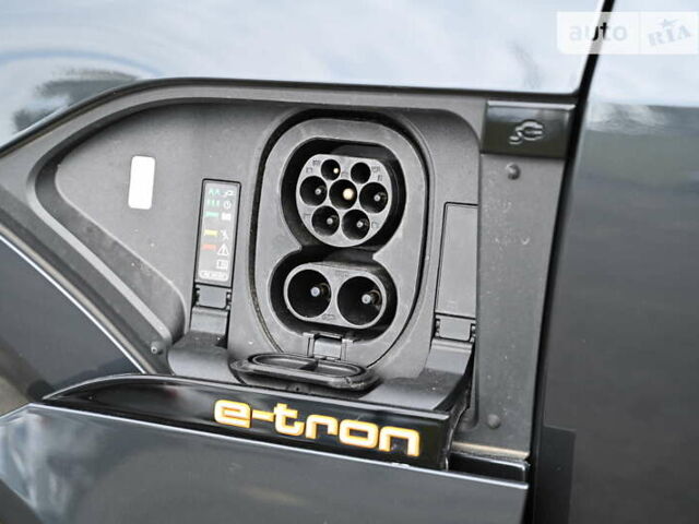 Серый Ауди E-Tron, объемом двигателя 0 л и пробегом 62 тыс. км за 43500 $, фото 13 на Automoto.ua