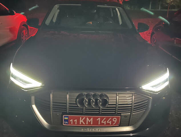 Серый Ауди E-Tron, объемом двигателя 0 л и пробегом 175 тыс. км за 22000 $, фото 33 на Automoto.ua
