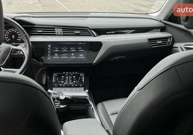 Сірий Ауді E-Tron, об'ємом двигуна 0 л та пробігом 78 тис. км за 29900 $, фото 12 на Automoto.ua
