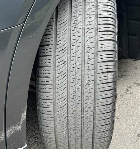 Ауди E-Tron 2020 в Ивано-Франковске на Automoto.ua Серый Ауди E-Tron, объемом двигателя 0 л и пробегом 68 тыс. км за 31000 $, фото 12 на Automoto.ua