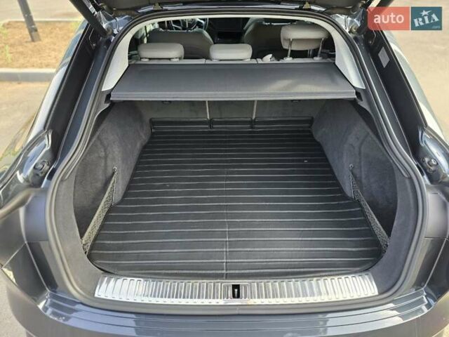 Ауди E-Tron 2020 в Днепре (Днепропетровске) на Automoto.ua Серый Ауди E-Tron, объемом двигателя 0 л и пробегом 90 тыс. км за 37777 $, фото 8 на Automoto.ua