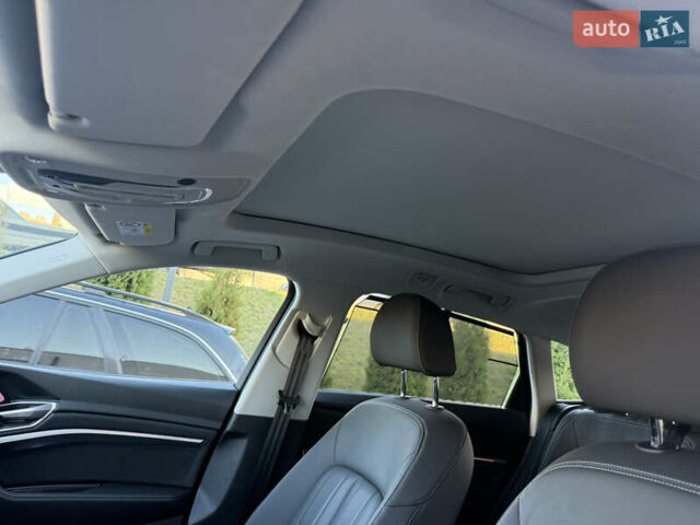 Серый Ауди E-Tron, объемом двигателя 0 л и пробегом 121 тыс. км за 27699 $, фото 32 на Automoto.ua