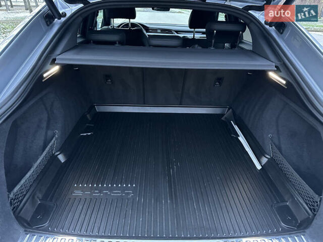 Серый Ауди E-Tron, объемом двигателя 0 л и пробегом 836 тыс. км за 34900 $, фото 12 на Automoto.ua