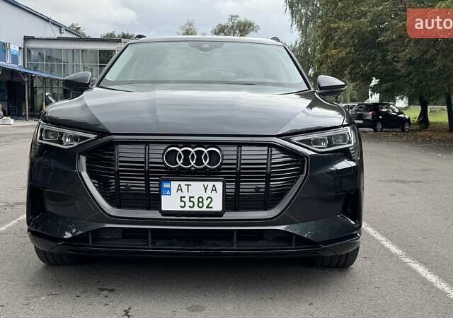 Сірий Ауді E-Tron, об'ємом двигуна 0 л та пробігом 78 тис. км за 29900 $, фото 1 на Automoto.ua