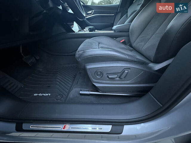 Серый Ауди E-Tron, объемом двигателя 0 л и пробегом 836 тыс. км за 34900 $, фото 15 на Automoto.ua