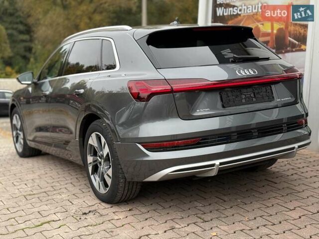 Сірий Ауді E-Tron, об'ємом двигуна 0 л та пробігом 77 тис. км за 37000 $, фото 4 на Automoto.ua