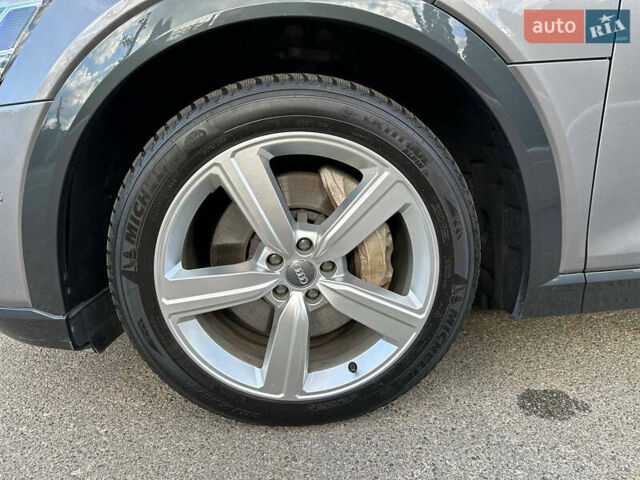 Серый Ауди E-Tron, объемом двигателя 0 л и пробегом 88 тыс. км за 28500 $, фото 12 на Automoto.ua