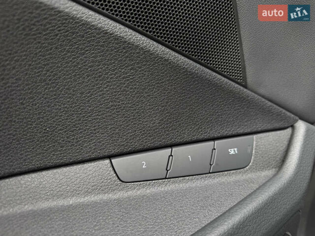 Ауди E-Tron 2020 в Тернополе на Automoto.ua Серый Ауди E-Tron, объемом двигателя 0 л и пробегом 126 тыс. км за 23900 $, фото 62 на Automoto.ua