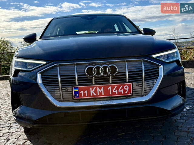 Серый Ауди E-Tron, объемом двигателя 0 л и пробегом 175 тыс. км за 22700 $, фото 32 на Automoto.ua