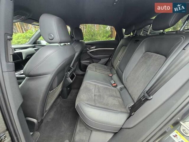 Серый Ауди E-Tron, объемом двигателя 0 л и пробегом 71 тыс. км за 33999 $, фото 49 на Automoto.ua