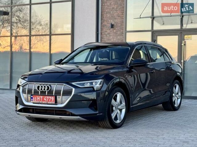 Серый Ауди E-Tron, объемом двигателя 0 л и пробегом 97 тыс. км за 21900 $, фото 12 на Automoto.ua