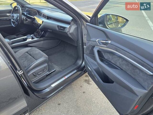 Сірий Ауді E-Tron, об'ємом двигуна 0 л та пробігом 67 тис. км за 37999 $, фото 61 на Automoto.ua