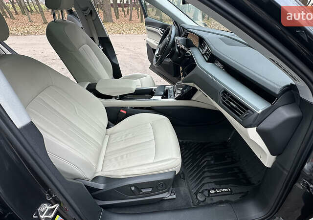 Сірий Ауді E-Tron, об'ємом двигуна 0 л та пробігом 83 тис. км за 29700 $, фото 15 на Automoto.ua