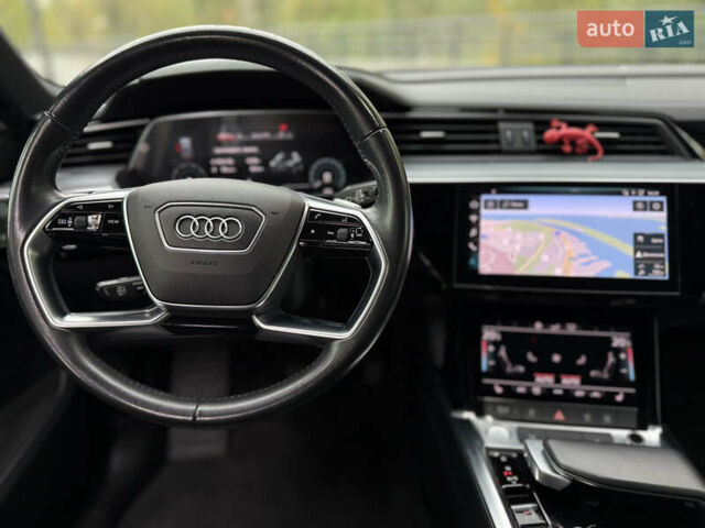 Ауді E-Tron 2020 у Дніпро (Дніпропетровську) на Automoto.ua Сірий Ауді E-Tron, об'ємом двигуна 0 л та пробігом 113 тис. км за 26900 $, фото 14 на Automoto.ua