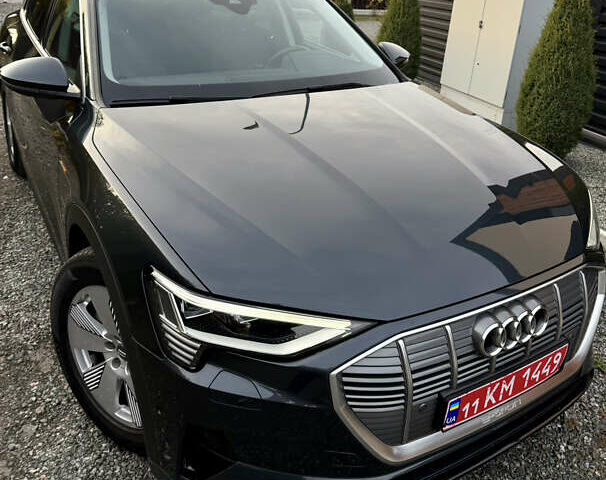 Серый Ауди E-Tron, объемом двигателя 0 л и пробегом 175 тыс. км за 22000 $, фото 19 на Automoto.ua