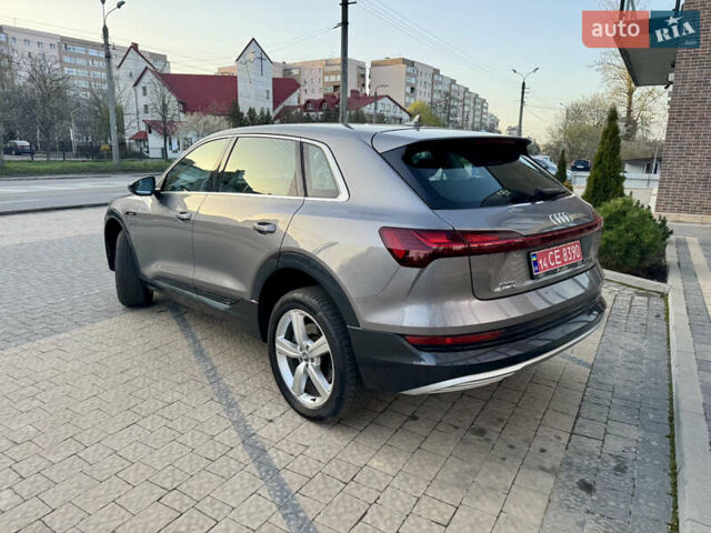 Сірий Ауді E-Tron, об'ємом двигуна 0 л та пробігом 143 тис. км за 27900 $, фото 7 на Automoto.ua