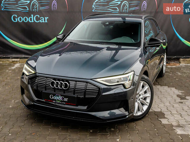Сірий Ауді E-Tron, об'ємом двигуна 0 л та пробігом 154 тис. км за 25900 $, фото 2 на Automoto.ua