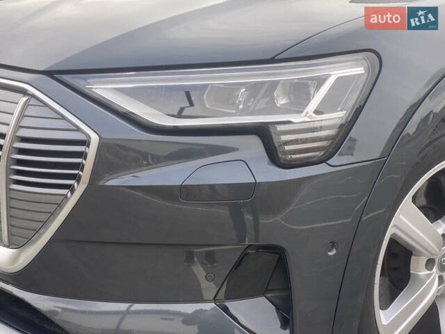 Ауди E-Tron 2020 в Луцке на Automoto.ua Серый Ауди E-Tron, объемом двигателя 0 л и пробегом 128 тыс. км за 25000 $, фото 92 на Automoto.ua