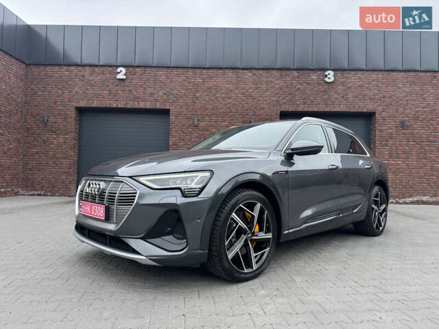 Серый Ауди E-Tron, объемом двигателя 0 л и пробегом 110 тыс. км за 29500 $, фото 10 на Automoto.ua
