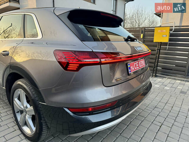Сірий Ауді E-Tron, об'ємом двигуна 0 л та пробігом 143 тис. км за 27900 $, фото 42 на Automoto.ua