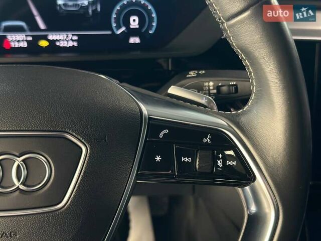 Серый Ауди E-Tron, объемом двигателя 0 л и пробегом 53 тыс. км за 37900 $, фото 23 на Automoto.ua
