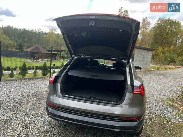 Серый Ауди E-Tron, объемом двигателя 0 л и пробегом 119 тыс. км за 35000 $, фото 16 на Automoto.ua