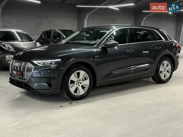 Серый Ауди E-Tron, объемом двигателя 0 л и пробегом 207 тыс. км за 20000 $, фото 27 на Automoto.ua