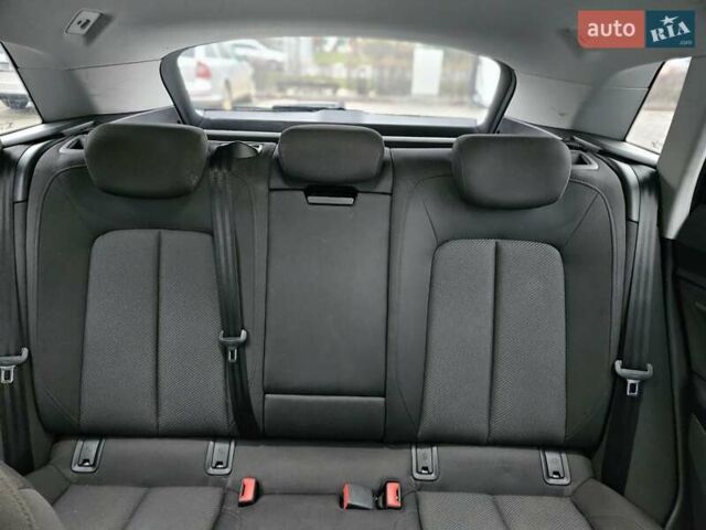 Серый Ауди E-Tron, объемом двигателя 0 л и пробегом 112 тыс. км за 27600 $, фото 6 на Automoto.ua