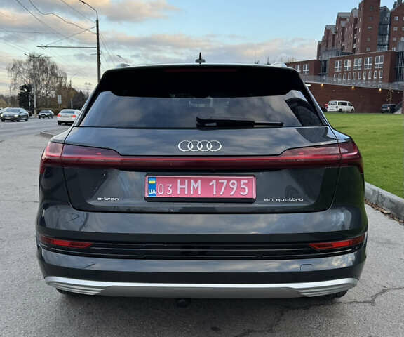 Сірий Ауді E-Tron, об'ємом двигуна 0 л та пробігом 108 тис. км за 25900 $, фото 5 на Automoto.ua