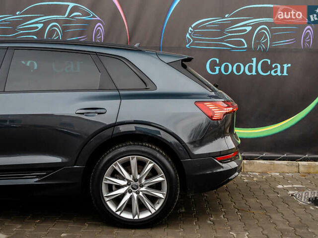 Сірий Ауді E-Tron, об'ємом двигуна 0 л та пробігом 154 тис. км за 25900 $, фото 14 на Automoto.ua