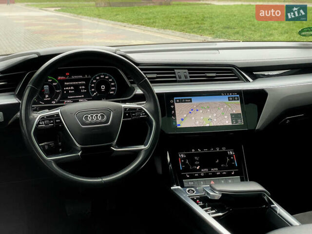 Серый Ауди E-Tron, объемом двигателя 0 л и пробегом 90 тыс. км за 34490 $, фото 26 на Automoto.ua