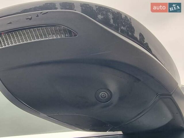 Сірий Ауді E-Tron, об'ємом двигуна 0 л та пробігом 120 тис. км за 29650 $, фото 24 на Automoto.ua