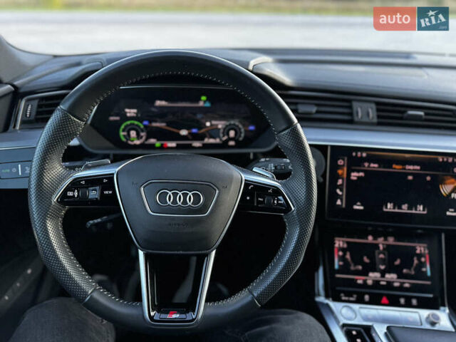 Серый Ауди E-Tron, объемом двигателя 0 л и пробегом 108 тыс. км за 29000 $, фото 19 на Automoto.ua