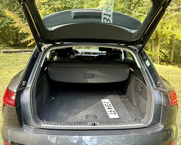 Серый Ауди E-Tron, объемом двигателя 0 л и пробегом 175 тыс. км за 22700 $, фото 40 на Automoto.ua