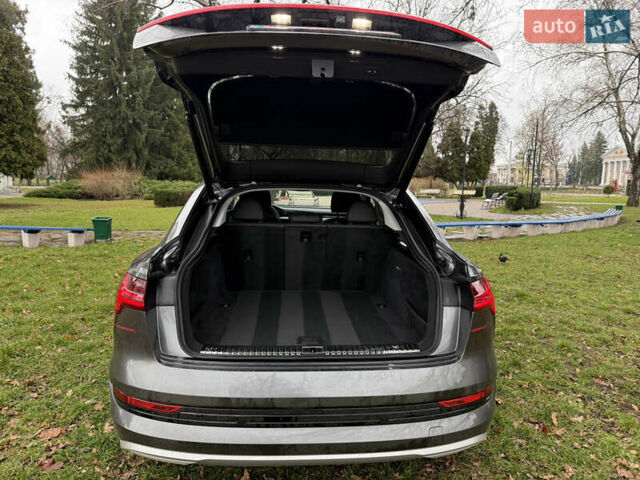 Сірий Ауді E-Tron, об'ємом двигуна 0 л та пробігом 53 тис. км за 34000 $, фото 37 на Automoto.ua