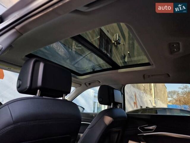 Серый Ауди E-Tron, объемом двигателя 0 л и пробегом 12 тыс. км за 31990 $, фото 61 на Automoto.ua