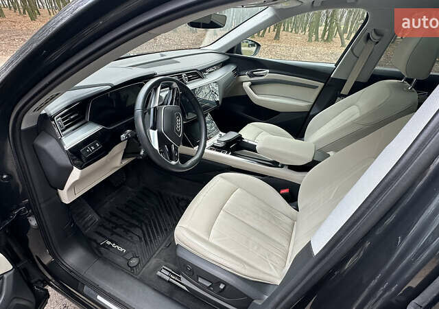 Сірий Ауді E-Tron, об'ємом двигуна 0 л та пробігом 83 тис. км за 29700 $, фото 8 на Automoto.ua