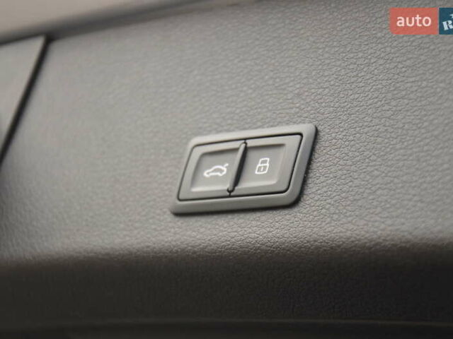 Серый Ауди E-Tron, объемом двигателя 0 л и пробегом 157 тыс. км за 24950 $, фото 61 на Automoto.ua