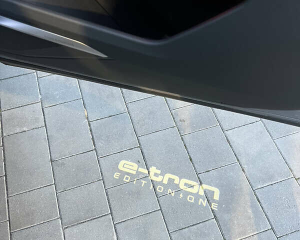Сірий Ауді E-Tron, об'ємом двигуна 0 л та пробігом 104 тис. км за 32500 $, фото 22 на Automoto.ua