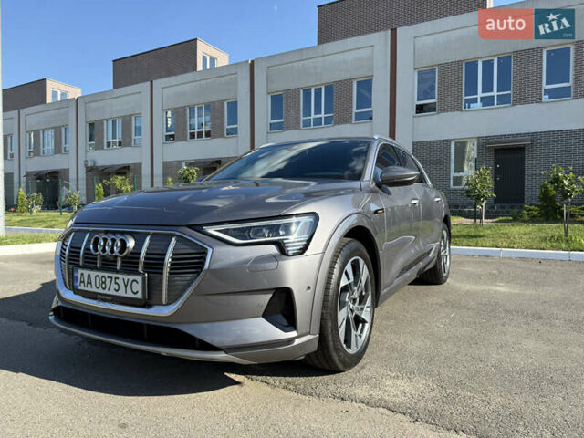 Сірий Ауді E-Tron, об'ємом двигуна 0 л та пробігом 65 тис. км за 39990 $, фото 2 на Automoto.ua
