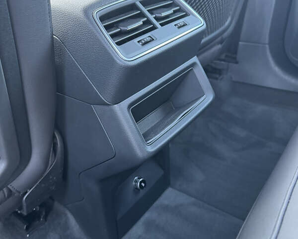 Серый Ауди E-Tron, объемом двигателя 0 л и пробегом 169 тыс. км за 26000 $, фото 32 на Automoto.ua