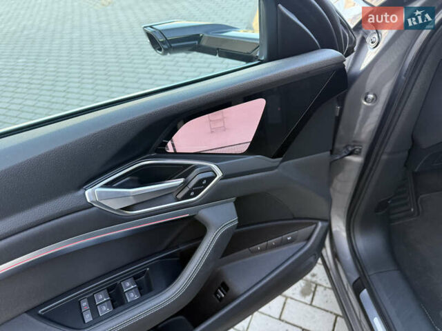 Серый Ауди E-Tron, объемом двигателя 0 л и пробегом 121 тыс. км за 27699 $, фото 35 на Automoto.ua