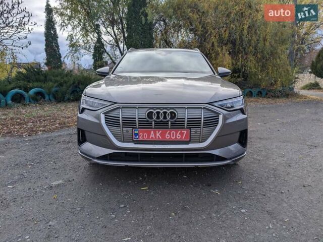 Серый Ауди E-Tron, объемом двигателя 0 л и пробегом 82 тыс. км за 32500 $, фото 8 на Automoto.ua