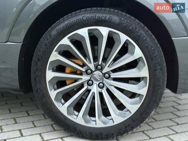 Серый Ауди E-Tron, объемом двигателя 0 л и пробегом 29 тыс. км за 38300 $, фото 35 на Automoto.ua