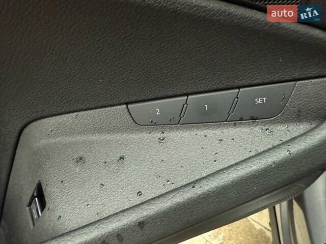 Сірий Ауді E-Tron, об'ємом двигуна 0 л та пробігом 110 тис. км за 28999 $, фото 9 на Automoto.ua