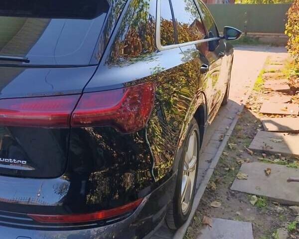 Серый Ауди E-Tron, объемом двигателя 0 л и пробегом 201 тыс. км за 25200 $, фото 2 на Automoto.ua