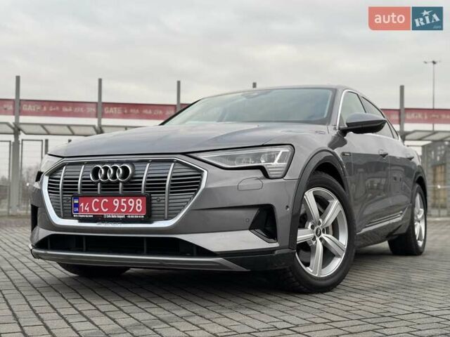 Серый Ауди E-Tron, объемом двигателя 0 л и пробегом 109 тыс. км за 30900 $, фото 4 на Automoto.ua