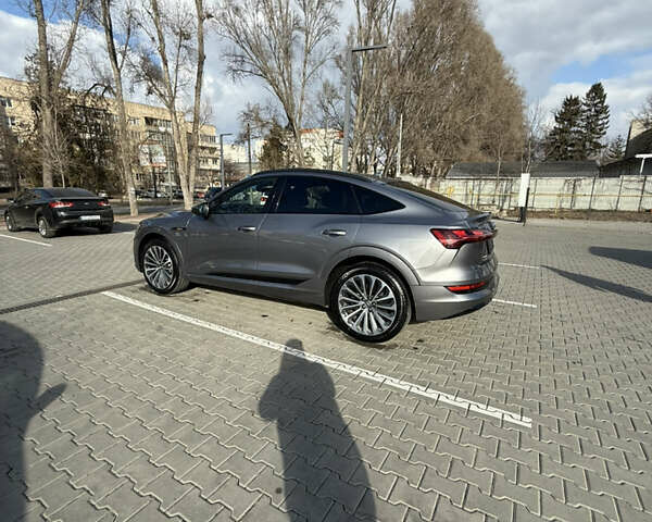 Серый Ауди E-Tron, объемом двигателя 0 л и пробегом 145 тыс. км за 37500 $, фото 20 на Automoto.ua
