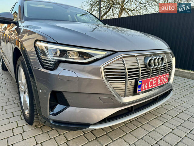 Сірий Ауді E-Tron, об'ємом двигуна 0 л та пробігом 143 тис. км за 27900 $, фото 34 на Automoto.ua